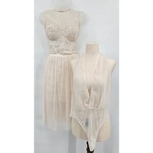 Victoria's Secret Women's XS/36D/M Cream 3 Piece Tulle &  Lace Lingerie Set NWT